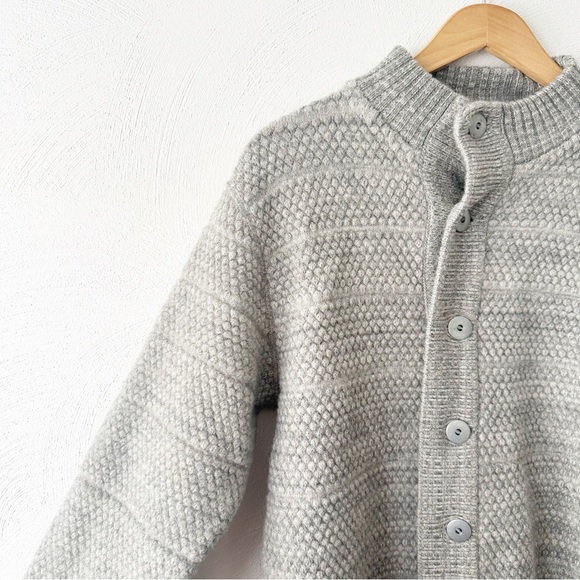 100% Pure New Wool Grey Button Up Knit Cardigan S.N.S Herning Size M - Picture 7 of 9